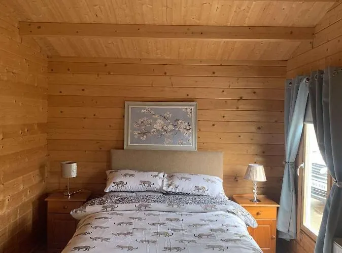 Cheerful Cozy In Countryside بيت ضيافة
